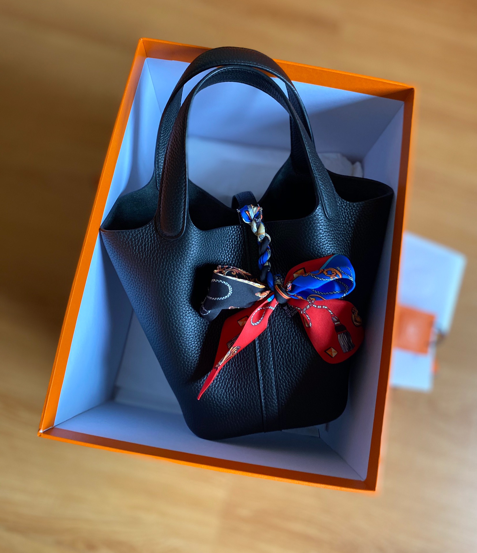 에르메스 피코탄18 블랙 은장